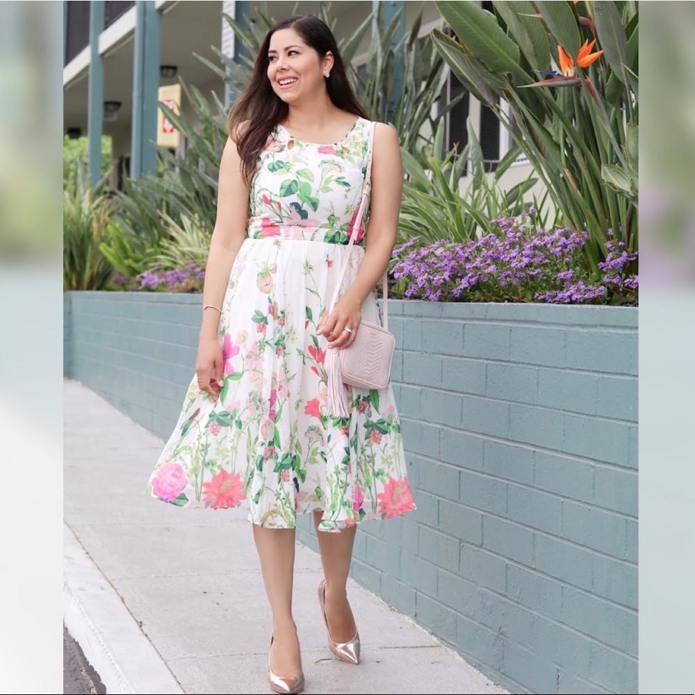 Beautiful Sleeveless Floral Fit & Flare Dress